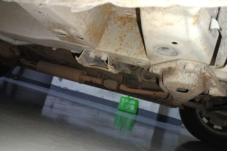 Used Wuling Hongguang 2014 1.2L S Comfort Model China IV Chassis Front Right