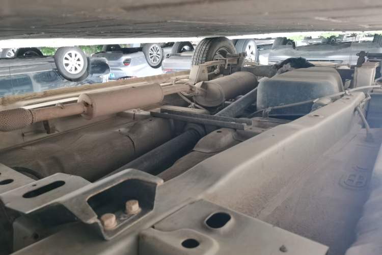 Used Wuling Hongguang 2014 1.2L Base Model China IV Chassis Front Right