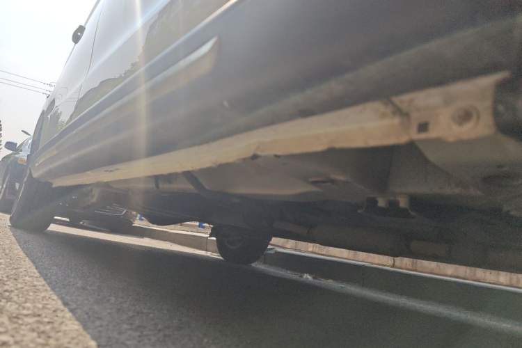 Used Wuling Hongguang 2014 1.5L S Comfort Model Chassis Front Right