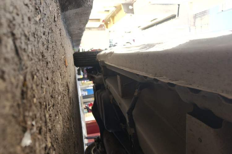 Used Wuling Hongguang 2014 1.5L S Standard Version Chassis Front Right