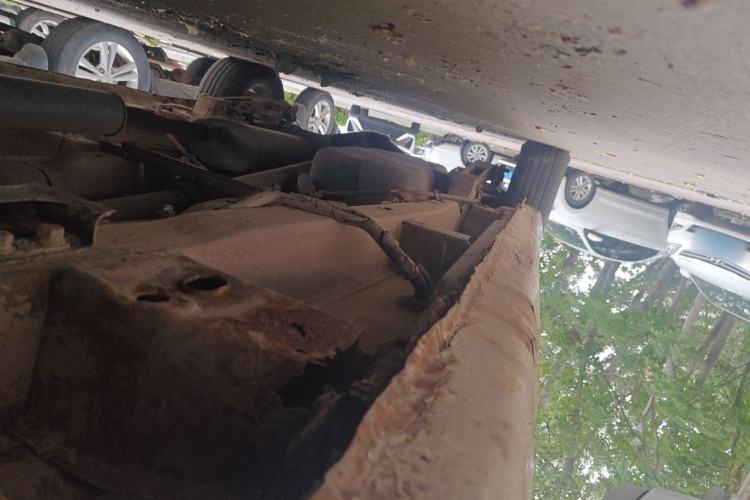 Used Wuling Hongguang 2014 1.5L S Standard Version Chassis Front Right