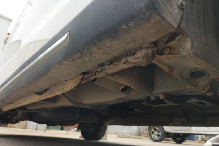 Used Wuling Hongguang 2014 1.5L S Comfort Model Chassis Front Right