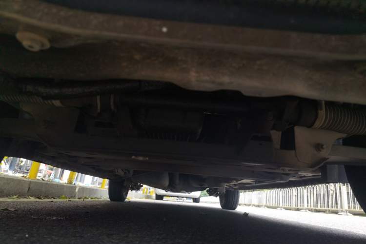 Used Wuling Hongguang 2014 1.5L S Comfort Model Chassis Front