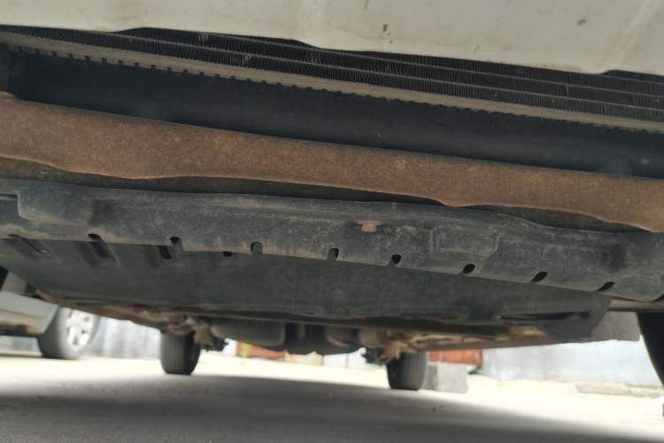 Used Wuling Hongguang 2014 1.5L S Comfort Model Chassis Front