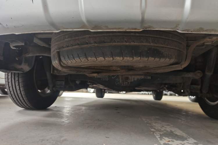Used Wuling Hongguang 2014 1.5L S Comfort Model Chassis Rear