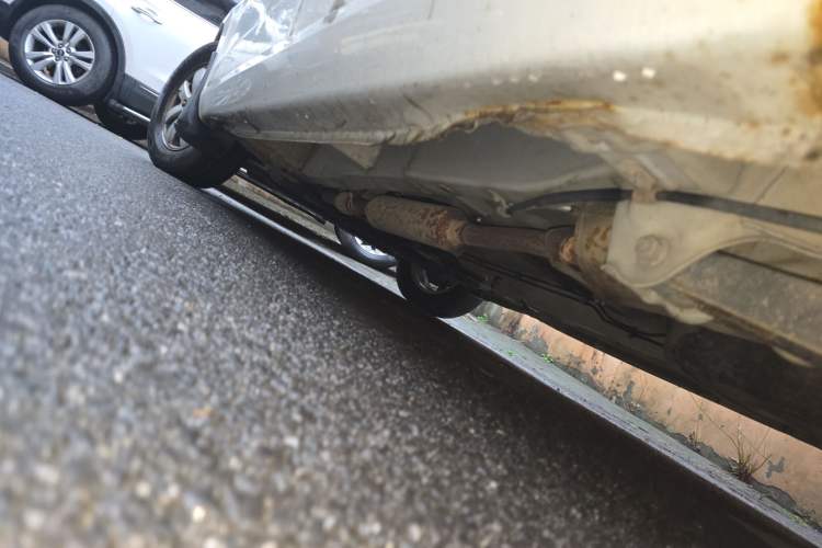 Used Wuling Hongguang 2014 1.5L S Standard Version Chassis Rear Left