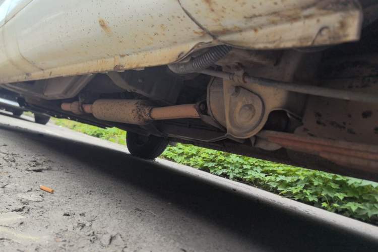 Used Wuling Hongguang 2014 1.5L Base Version Chassis Rear Left
