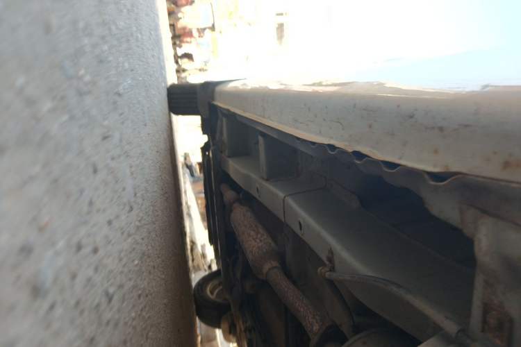 Used Wuling Hongguang 2014 1.5L S Standard Version Chassis Rear Left