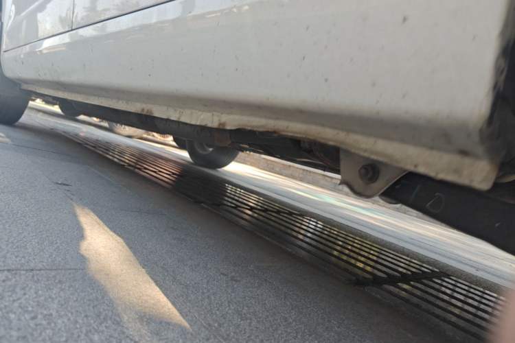 Used Wuling Hongguang 2014 1.5L S Standard Version Chassis Rear Left