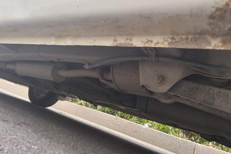 Used Wuling Hongguang 2014 1.5L S Standard Version Chassis Rear Left