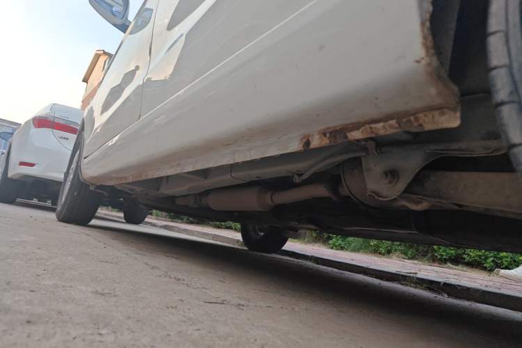 Used Wuling Hongguang 2014 1.5L S Standard Version Chassis Rear Left