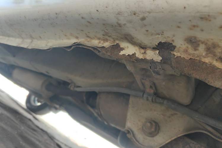 Used Wuling Hongguang 2014 1.5L S Standard Version Chassis Rear Left