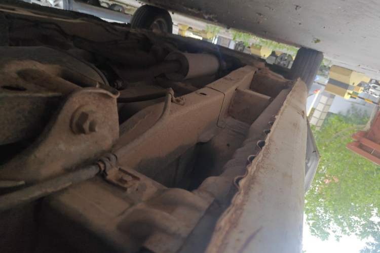 Used Wuling Hongguang 2014 1.5L S Standard Version Chassis Rear Left