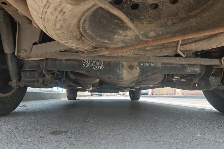 Used Wuling Hongguang 2014 1.5L S Comfort Model Chassis Rear