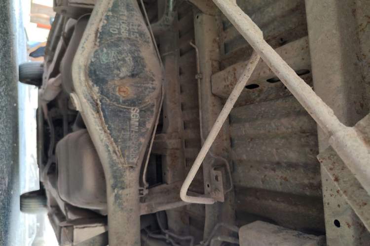 Used Wuling Hongguang 2014 1.5L Base Version Chassis Rear