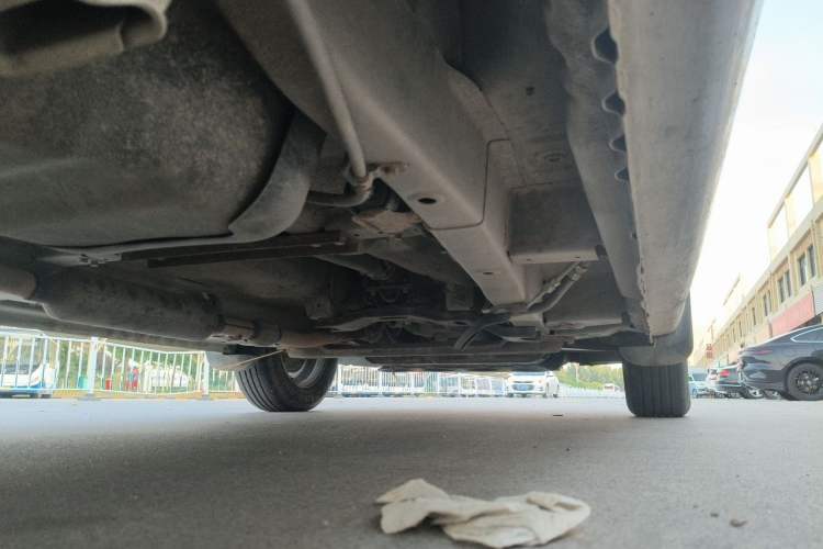 Used Wuling Hongguang 2014 1.5L S Standard Version Chassis Rear Right