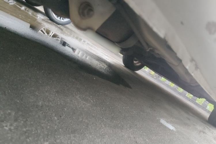 Used Wuling Hongguang 2014 1.5L S Standard Version Chassis Rear Right