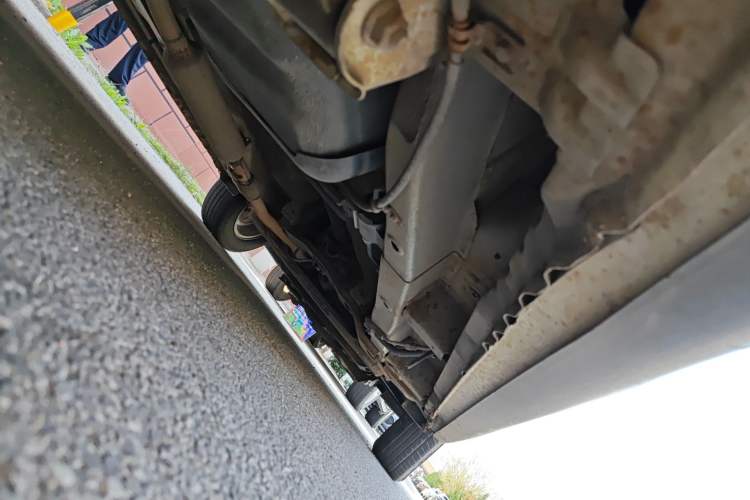 Used Wuling Hongguang 2014 1.5L Base Version Chassis Rear Right