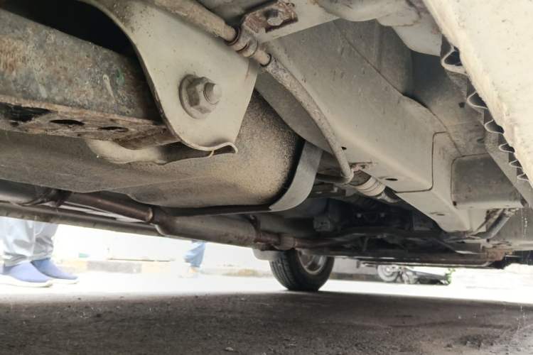 Used Wuling Hongguang 2014 1.5L S Standard Version Chassis Rear Right