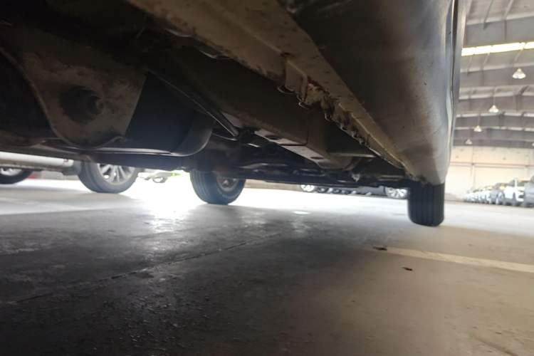 Used Wuling Hongguang 2014 1.5L S Comfort Model Chassis Rear Right