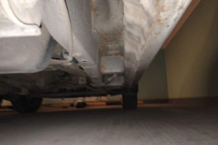 Used Wuling Hongguang 2014 1.5L S Standard Version Chassis Rear Right