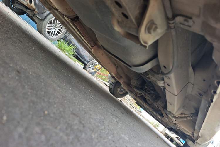 Used Wuling Hongguang 2014 1.5L S Standard Version Chassis Rear Right