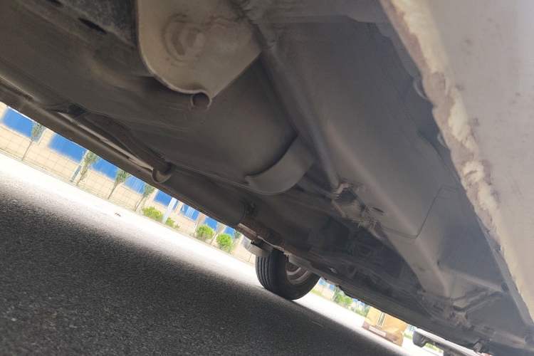 Used Wuling Hongguang 2014 1.5L S Standard Version Chassis Rear Right