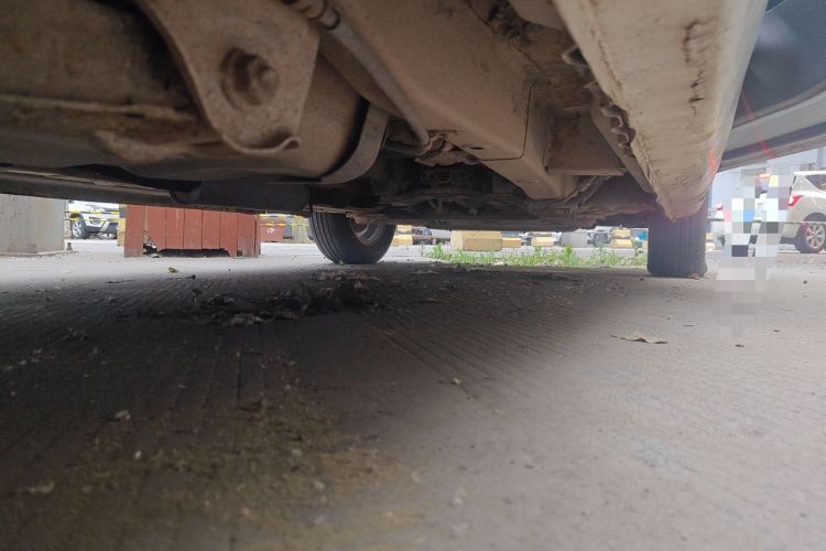 Used Wuling Hongguang 2014 1.5L S Standard Version Chassis Rear Right