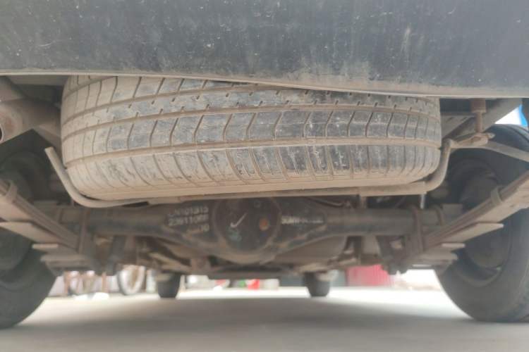 Used Wuling Hongguang 2014 1.5L Base Version Chassis Rear