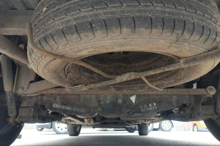 Used Wuling Hongguang 2014 1.5L S Comfort Model Chassis Rear