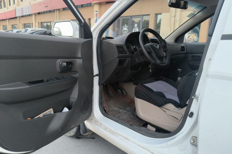 Used Wuling Hongguang 2014 1.5L S Standard Version Driver Seat