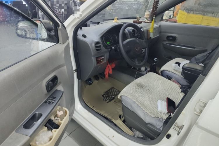 Used Wuling Hongguang 2014 1.2L Base Model China IV Driver Seat