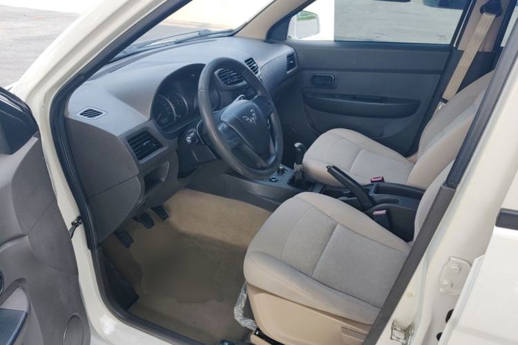 Used Wuling Hongguang 2014 1.5L S Standard Version Driver Seat