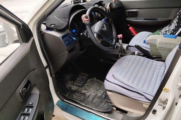 Used Wuling Hongguang 2014 1.5L S Standard Version Driver Seat