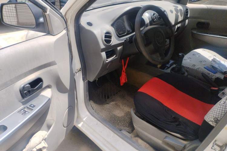 Used Wuling Hongguang 2014 1.5L Base Version Driver Seat