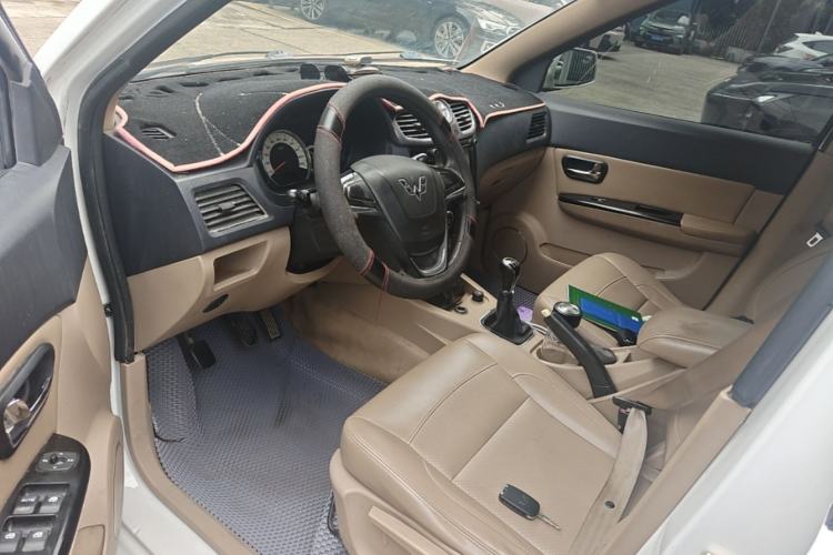 Used Wuling Hongguang 2014 1.5L S Comfort Model Driver Seat