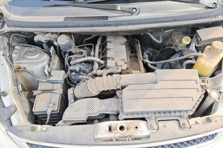 Used Wuling Hongguang 2014 1.5L S Comfort Model Engine Bay