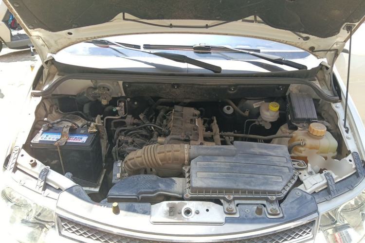 Used Wuling Hongguang 2014 1.5L S Standard Version Engine Bay