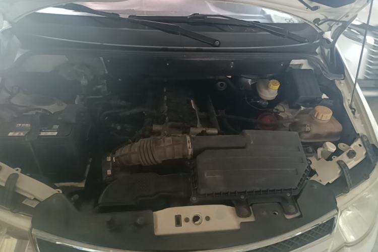 Used Wuling Hongguang 2014 1.5L S Standard Version Engine Bay