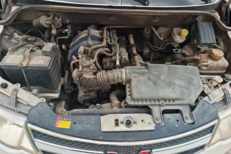 Used Wuling Hongguang 2014 1.2L Base Model China IV Engine Bay