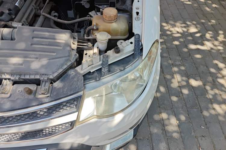 Used Wuling Hongguang 2014 1.5L S Comfort Model Engine Bay Left