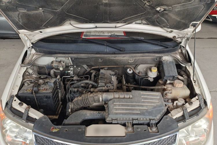 Used Wuling Hongguang 2014 1.5L S Standard Version Engine Bay