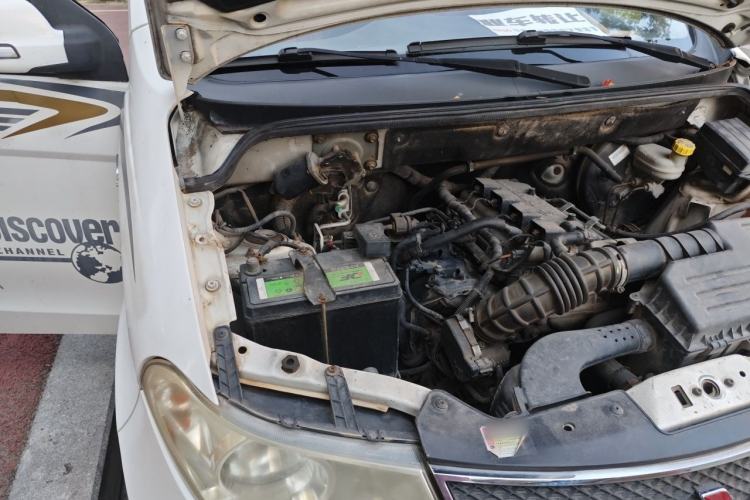 Used Wuling Hongguang 2014 1.5L S Comfort Model Engine Bay Right