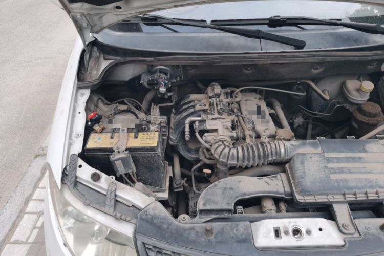 Used Wuling Hongguang 2014 1.2L Base Model China IV Engine Bay Right