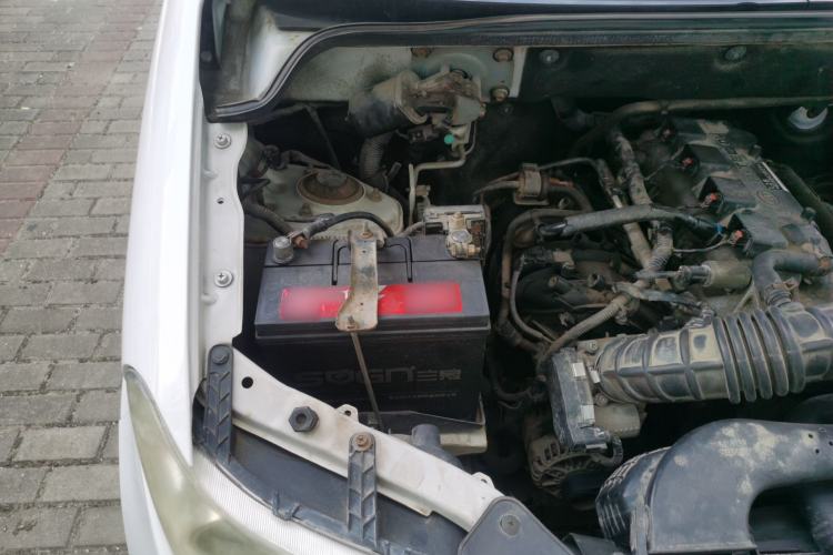 Used Wuling Hongguang 2014 1.5L S Comfort Model Engine Bay Right