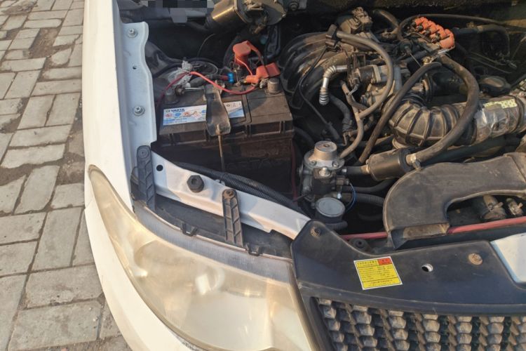 Used Wuling Hongguang 2014 1.2L Base Model China IV Engine Bay Right