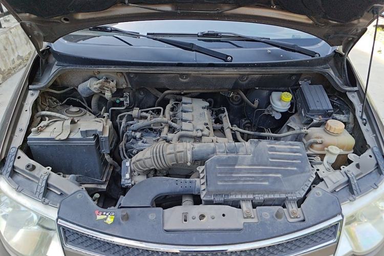 Used Wuling Hongguang 2014 1.5L S Comfort Model Engine Bay