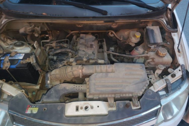 Used Wuling Hongguang 2014 1.5L S Standard Version Engine Bay