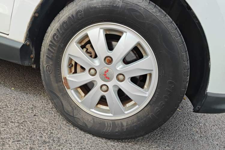 Used Wuling Hongguang 2014 1.2L S Comfort Model China IV Exterior 1