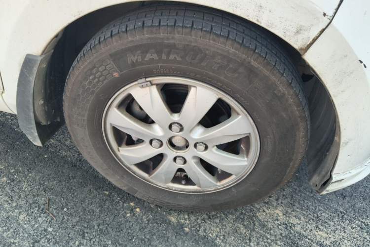 Used Wuling Hongguang 2014 1.5L S Standard Version Exterior 1